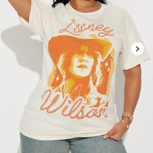 Lainey Wilson Women’s Graphic Tee M